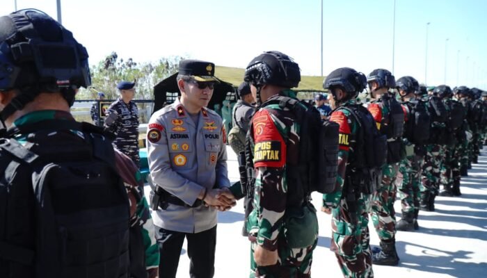 Wakapolda Bali Hadiri Upacara Pemberangkatan Satgas Pamtas RI-PNG Mobile Yonif 900/SBW ke Papua