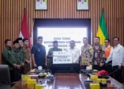 Pemkot Bandung Serahkan Bantuan Rp2,03 M untuk Korban Gempa NTT Melalui Baznas RI