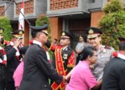 Pedang Pora Warnai Pelepasan Purna Bhakti Polda Bali, Kapolda: Pengabdian Tak Berhenti Saat Masa Dinas Berakhir