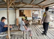 Personel Polsek Jenamas Sosialisasikan Perpres Nomor 87 Tahun 2016 Dengan Warga Masyarakat