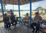 Cegah Karhutla, Personel Polsek Dusut Gencar Beri Imbauan Dengan Warga Masyarakat
