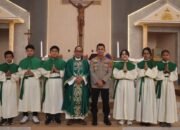 Polres Barito Utara Tebar Kebaikan dan Pesan Kamtibmas di Gereja, Perkuat Silaturahmi antar Umat
