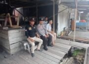 Personel Polsek Jenamas Sosialisasikan Larangan Penambangan Liar Dengan Warga Warga Masyarakat
