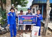 SATPOLAIRUD POLRES KAPUAS LAKSANAKAN KEGIATAN BERSIH SAMPAH DI PESISIR DAS KAPUAS