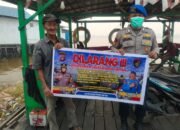Satpolairud Polres Kapuas Cek Kelengkapan Alat Keselamatan kapal yang melintas DAS Kapuas