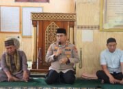 Usai Sholat Jumat, Plh Kapolres Murung Raya Rangkul Para Jamaah Masjid Agar Tidak Membakar Hutan dan Lahan