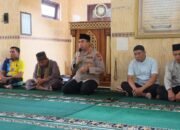 Plh Kapolres Murung Raya Ajak Jamaah Jaga Lingkungan Bebas Asap Lewat Himbauan Usai Sholat Jumat