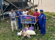 SATPOLAIRUD POLRES KAPUAS LAKSANAKAN KEGIATAN BERSIH SAMPAH DI PESISIR DAS KAPUAS