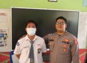 **Mahasiswa STIK Lemdiklat Polri Edukasi Siswa SMAN 1 Tamiang Layang, Kenalkan Masker yang Tepat Saat Terpapar Asap Karhutla**