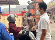 Cegah Karhutla, Polres Barito Utara Gelar Edukasi dan Bagikan Masker kepada Masyarakat