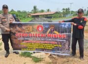 PERSONEL POLSEK PULAU PETAK LAKSANAKAN SOSIALISASI ILEGAL MINING KE MASYARAKAT GUNA PENCEGAHAN TAMBANG LIAR DI WILAYAH KECAMATAN PULAU PETAK