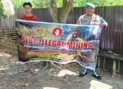 PERSONEL POLSEK PULAU PETAK LAKSANAKAN SOSIALISASI ILEGAL MINING KE MASYARAKAT GUNA PENCEGAHAN TAMBANG LIAR DI WILAYAH KECAMATAN PULAU PETAK