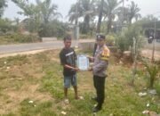 Personel Polsek Basarang Himbau Maklumat Polda Kalteng Dengan Warga Di Wilayah Hukumnya