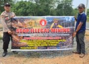 PERSONEL POLSEK PULAU PETAK LAKSANAKAN SOSIALISASI ILEGAL MINING KE MASYARAKAT GUNA PENCEGAHAN TAMBANG LIAR DI WILAYAH KECAMATAN PULAU PETAK