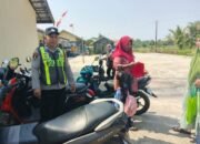 PERSONIL POLSEK PULAU PETAK LAKSANAKAN PATROLI DIALOGIS KE DESA-DESA WILAYAH KECAMATAN PULAU PETAK