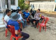 CEGAH KARHUTLA DARI LINGKUNGAN DESA, BHABINKAMTIBMAS SOSIALISASIKAN MAKLUMAT KAPOLDA KEPADA WARGA