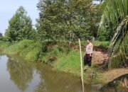 Peningkatan Ketahanan Pangan, Personil Polsek Kapuas Barat Mengajak Masyarakat Dalam Pemanfaatan Lahan Di Bidang Perikanan