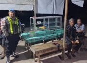 ANGGOTA POLSEK PULAU PETAK LAKSANAKAN PATROLI MALAM, GUNA MEWUJUDKAN KAMTIBMAS KONDUSIF DI WILAYAH KECAMATAN PULAU PETAK