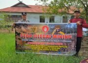 PERSONEL POLSEK PULAU PETAK LAKSANAKAN SOSIALISASI ILEGAL MINING KE MASYARAKAT GUNA PENCEGAHAN TAMBANG LIAR DI WILAYAH KECAMATAN PULAU PETAK