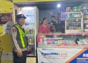 ANGGOTA POLSEK PULAU PETAK LAKSANAKAN PATROLI MALAM, GUNA MEWUJUDKAN KAMTIBMAS KONDUSIF DI WILAYAH KECAMATAN PULAU PETAK