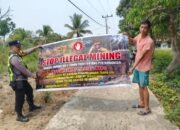 PERSONEL POLSEK PULAU PETAK LAKSANAKAN SOSIALISASI ILEGAL MINING KE MASYARAKAT GUNA PENCEGAHAN TAMBANG LIAR DI WILAYAH KECAMATAN PULAU PETAK