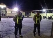 POLSEK PULAU PETAK LAKSANAKAN KEGIATAN SIAGA MAKO PADA MALAM HARI GUNA CIPTAKAN SITUASI AMAN