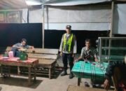 ANGGOTA POLSEK PULAU PETAK LAKSANAKAN PATROLI MALAM, GUNA MEWUJUDKAN KAMTIBMAS KONDUSIF DI WILAYAH KECAMATAN PULAU PETAK