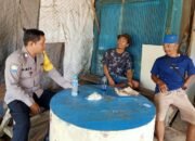 Perangi Berita Bohong, Personel Polsek Kahulut Edukasi Warga agar Bijak Menyerap Informasi