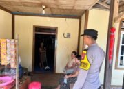 Polri Hadir Mengayomi, Personel Polsek Manuhing Ajak Masyarakat Tumbang Talaken Bijak Bermedsos