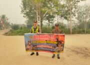 DALAM UPAYA PENCEGAHAN KEBAKARAN HUTAN DAN LAHAN, PERSONEL POLSEK PULAU PETAK SOSIALISASIKAN SANKSI PIDANA PELAKU KARHUTLA KE MASYARAKAT KECAMATAN PULAU PETAK