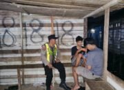 ANGGOTA POLSEK PULAU PETAK LAKSANAKAN PATROLI MALAM, GUNA MEWUJUDKAN KAMTIBMAS KONDUSIF DI WILAYAH KECAMATAN PULAU PETAK