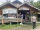 Sentuhan Humanis Bhabinkamtibmas: Personel Polsek Sepang Jaga Kedamaian dari Pintu ke Pintu
