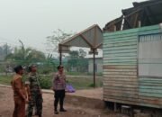 Angin Kencang Rusak Atap Rumah Warga Anjir Kalampan, Unsur Tripika Kapuas Barat Turun Berikan Bantuan