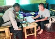Cegah Karhutla dari Tingkat Desa, Bhabinkamtibmas Sampaikan Maklumat Kapolda Kalteng kepada Ketua BPD Sei Kayu